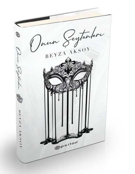 Onun Şeytanları Ciltli BEYZA AKSOY